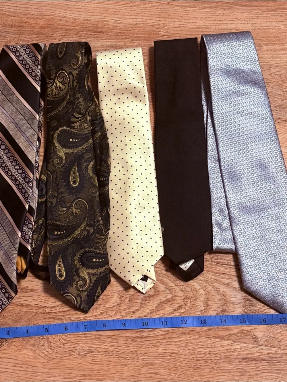 Vintage & Classic Men's Necktie Lot of 5 | Paisley, Polka Dot, Striped & Solid⁠